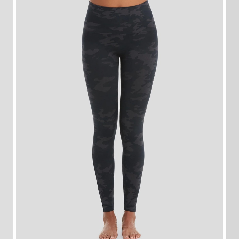SPANX Black Camo EcoCare Seamless Leggings